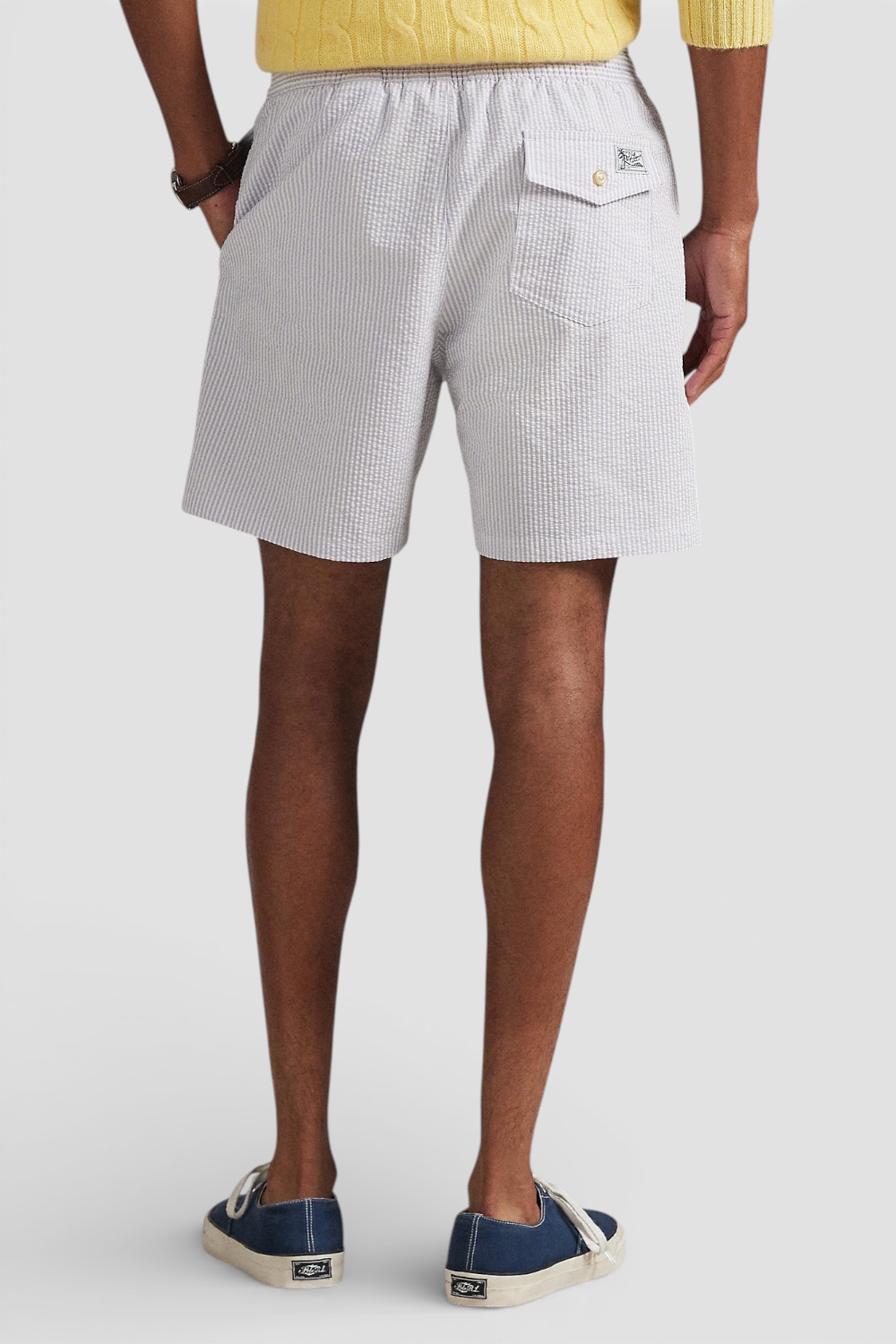 תמונת דוגמן אחורית של מכנסי בגד ים