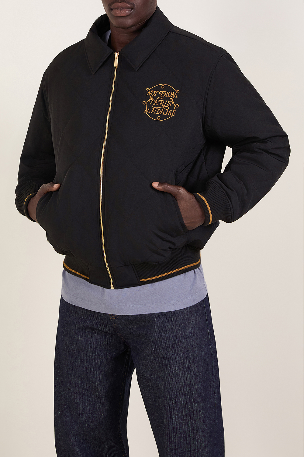 תמונת דוגמן קידמית של זקט בומבר