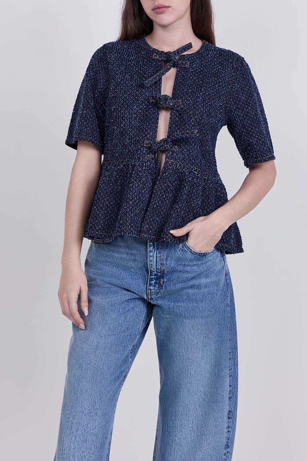 תמונת דוגמן קידמית של חולצת דנים קשירה