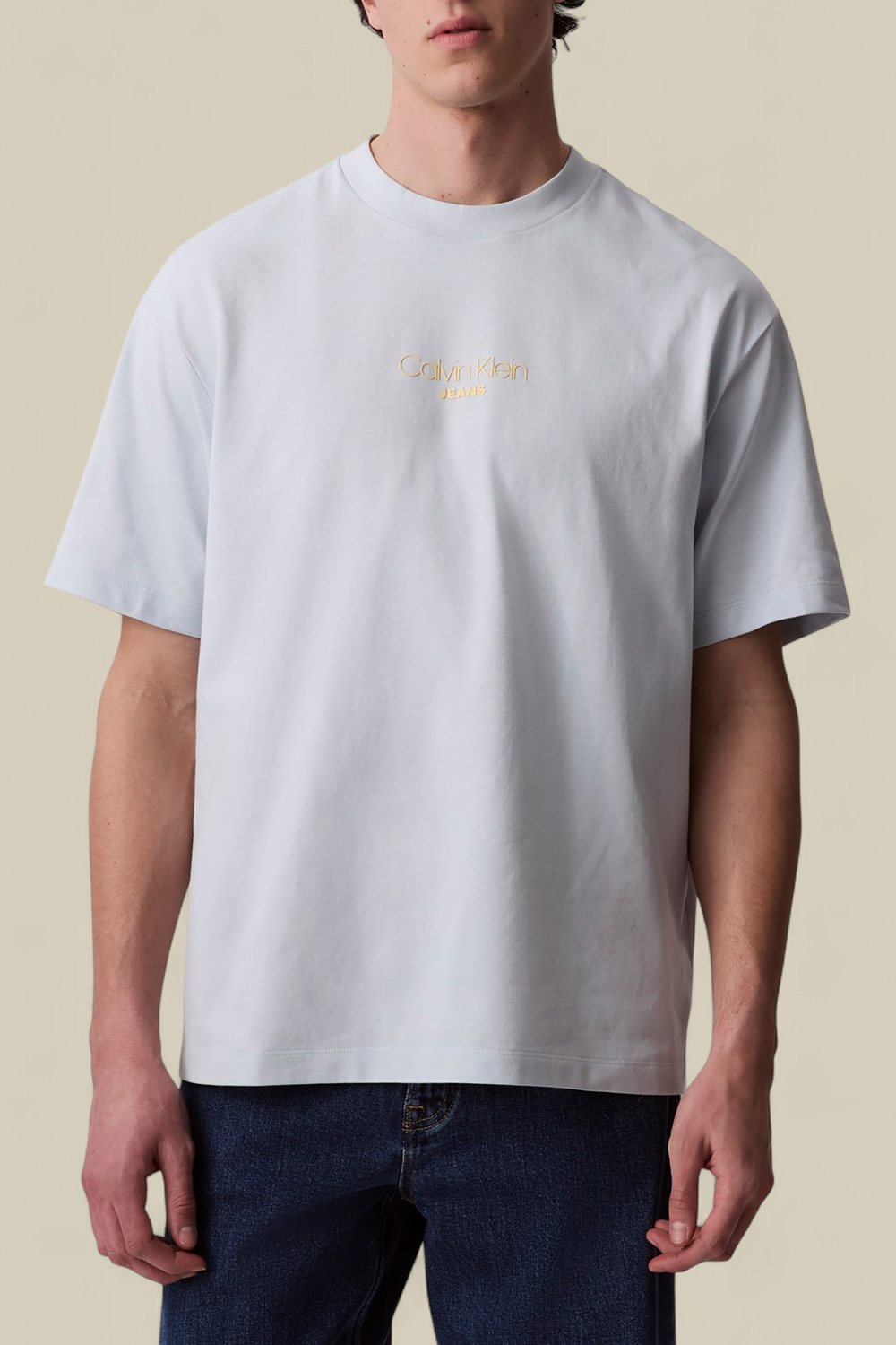 תמונת דוגמן קידמית של חולצת טי