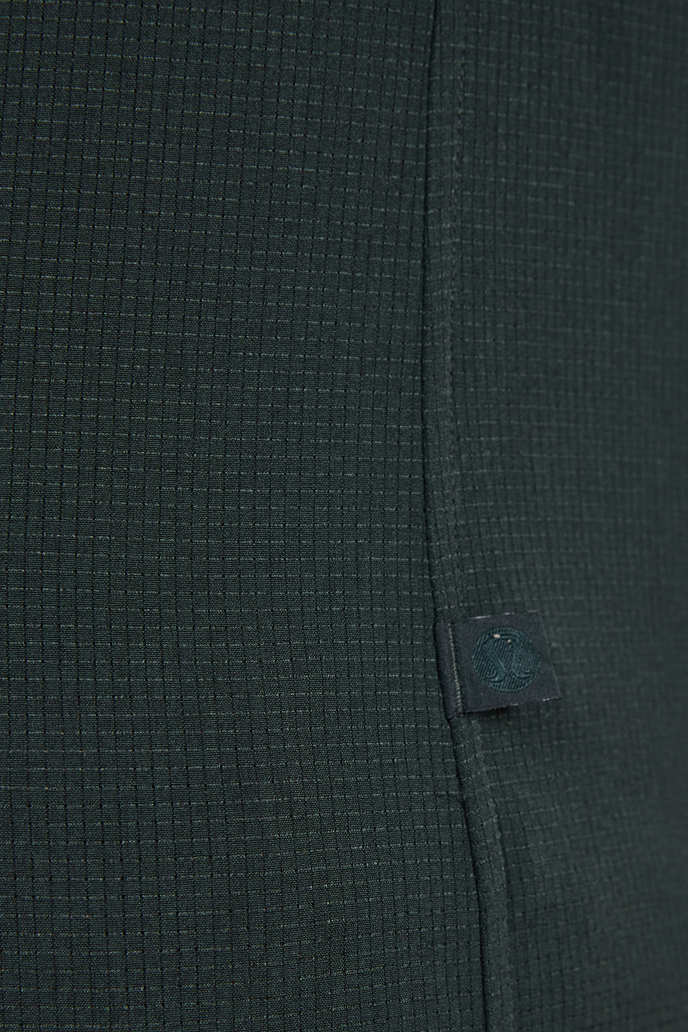 תמונת תקריב דוגמן של Airing Easy Short Sleeve Shirt