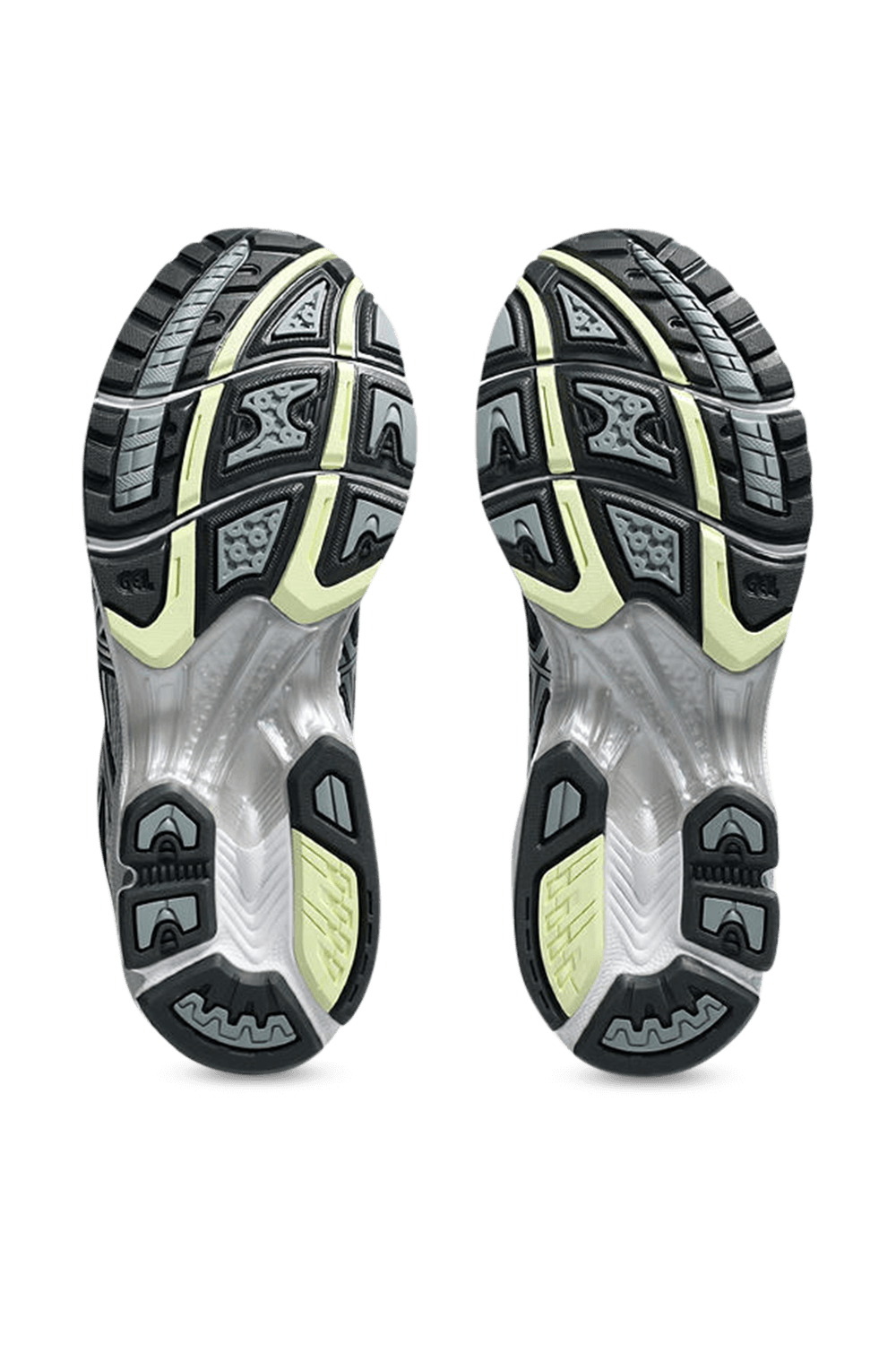 תמונת פנים של נעלי סניקרס נימבוס 10.1