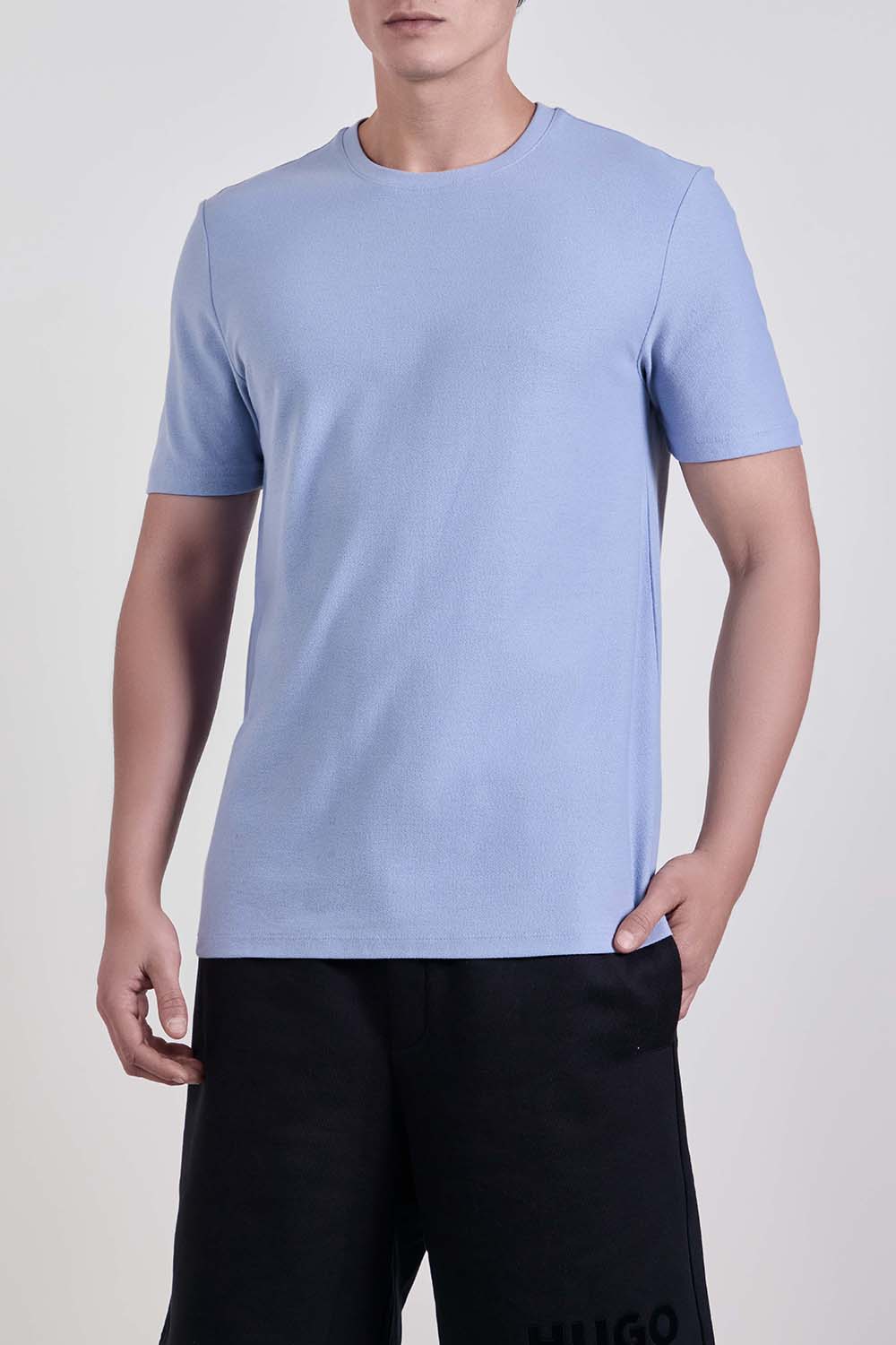 תמונת דוגמן קידמית של חולצת טי