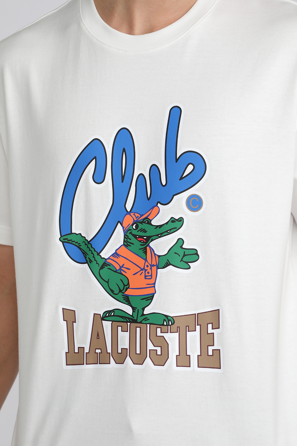 תמונת תקריב דוגמן של חולצת טי