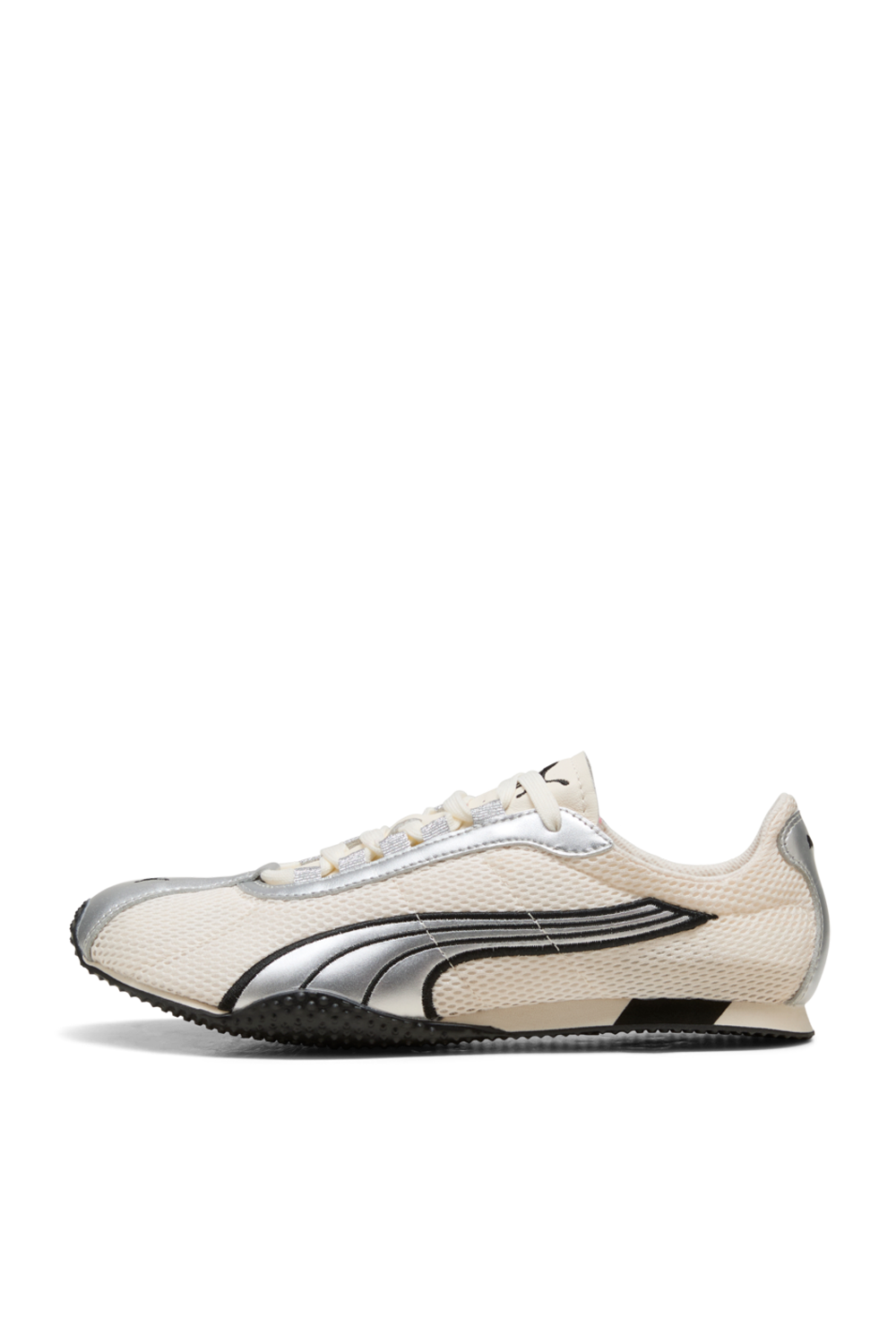 תמונה אחורית של נעלי סניקרס