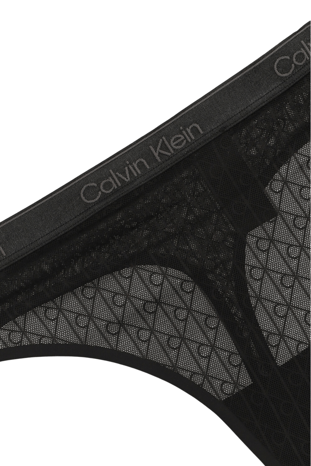 תמונת תקריב של תחתוני חוטיני