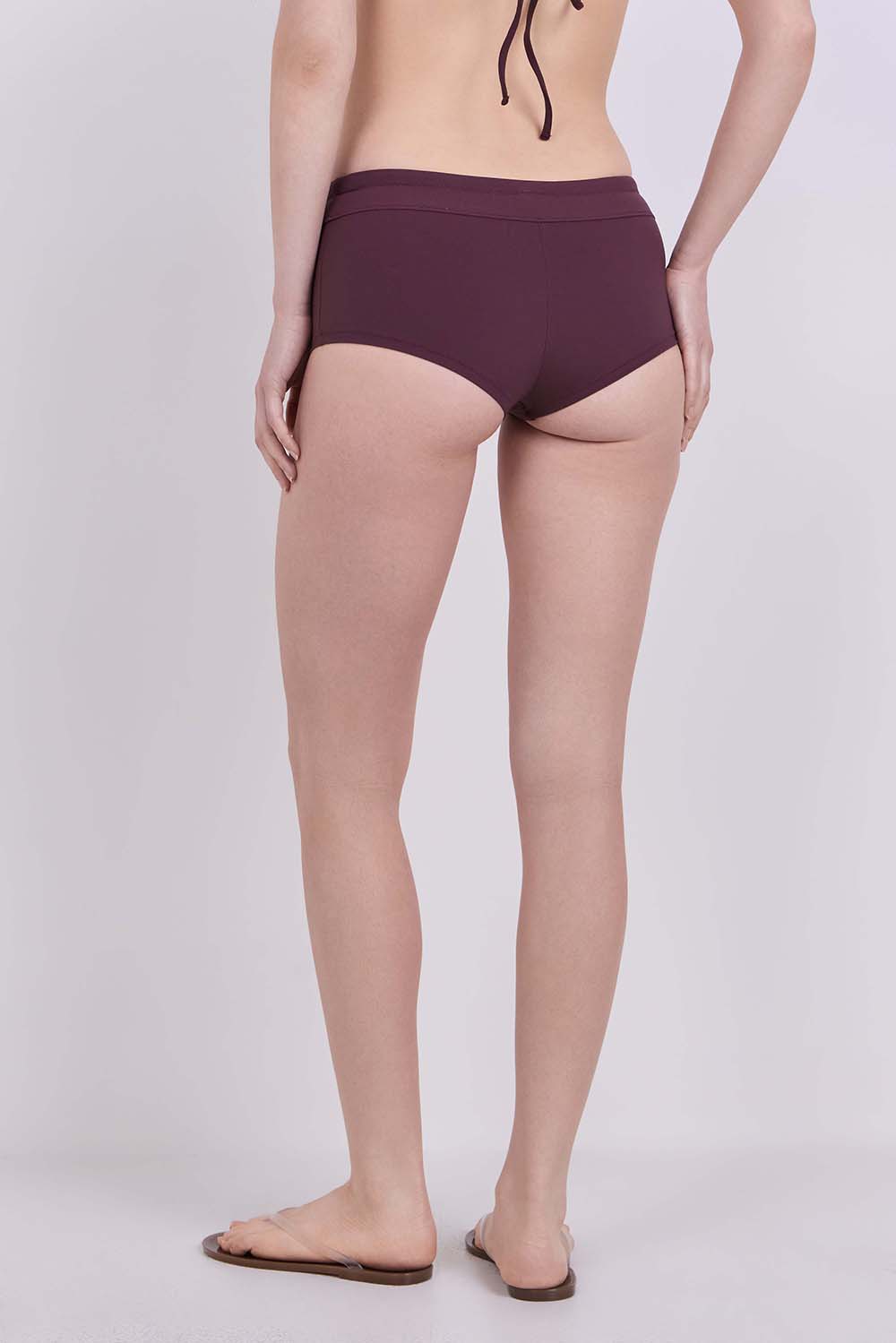 תמונת דוגמן אחורית של מכנסוני בגד ים