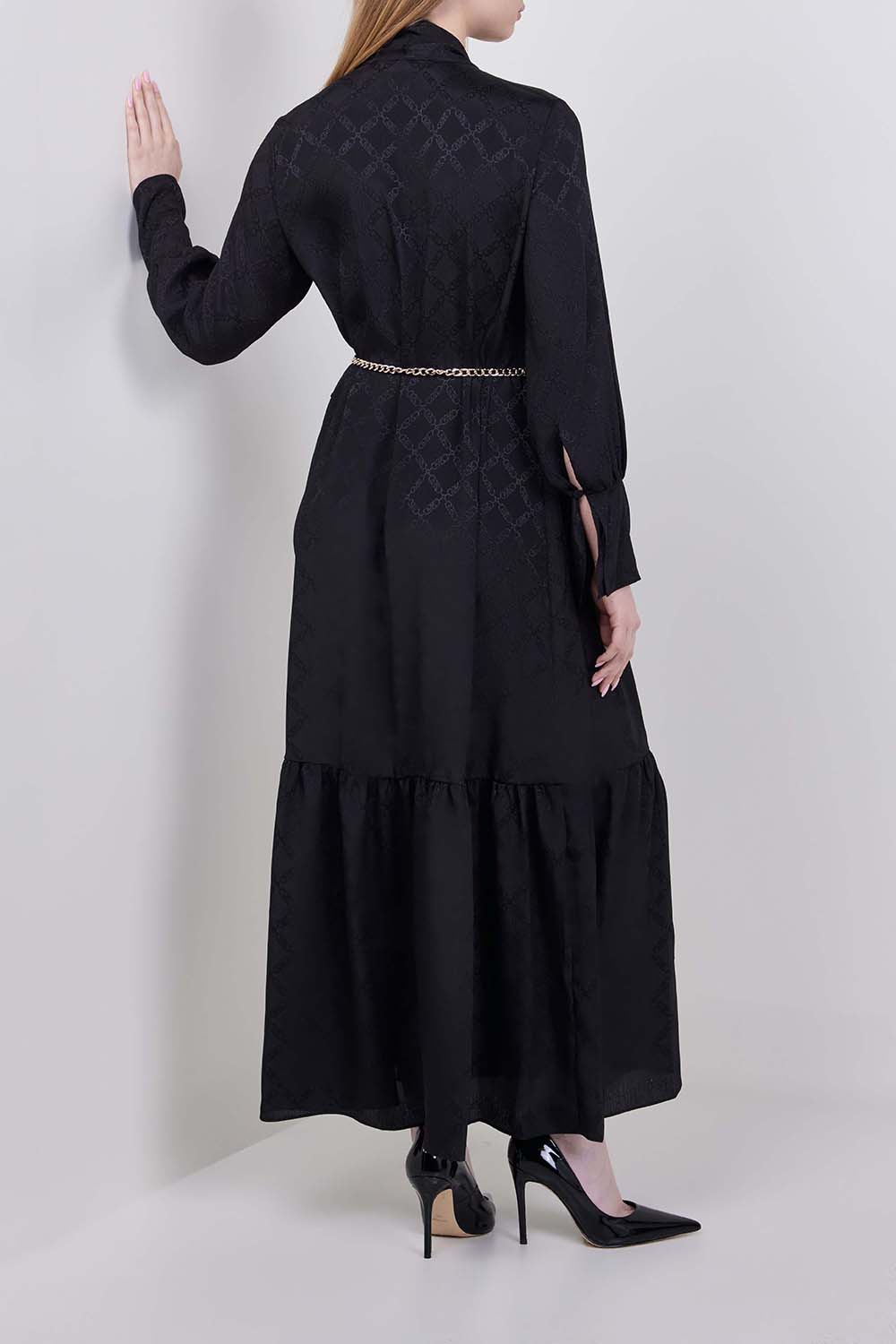 תמונת דוגמן אחורית של שמלת מקסי