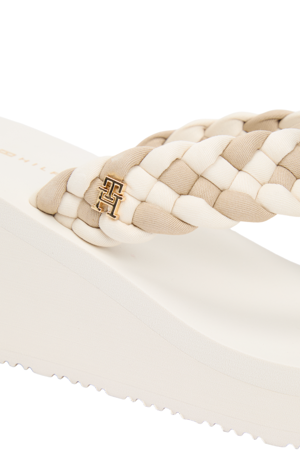 תמונת פנים של כפכפי אצבע