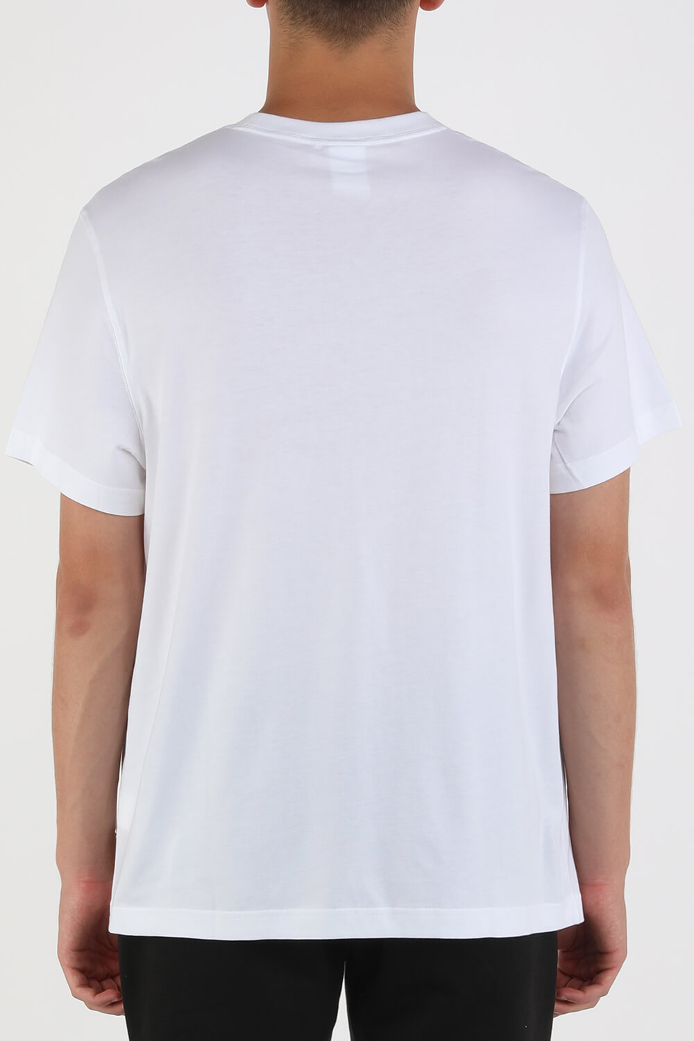 תמונת דוגמן אחורית של Puma x Haribor Gummy Bear Tshirt in White