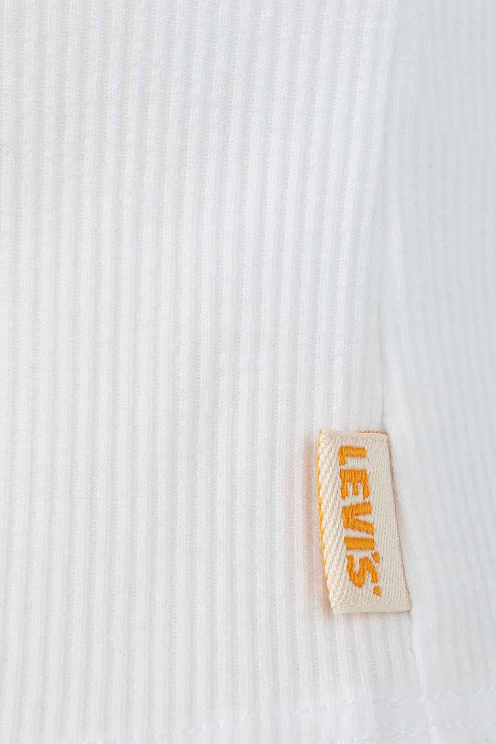 תמונה אחורית של גופייה בסריגת ריב