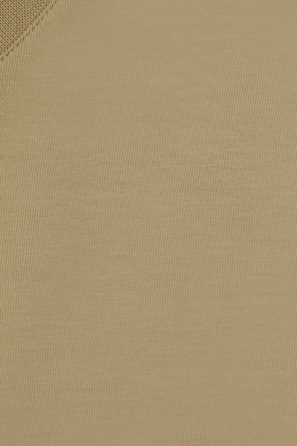 תמונה אחורית של בגד גוף טי עם כריות בכתפיים