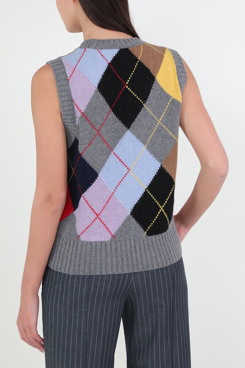 תמונת דוגמן אחורית של אפודה סוודר מצמר