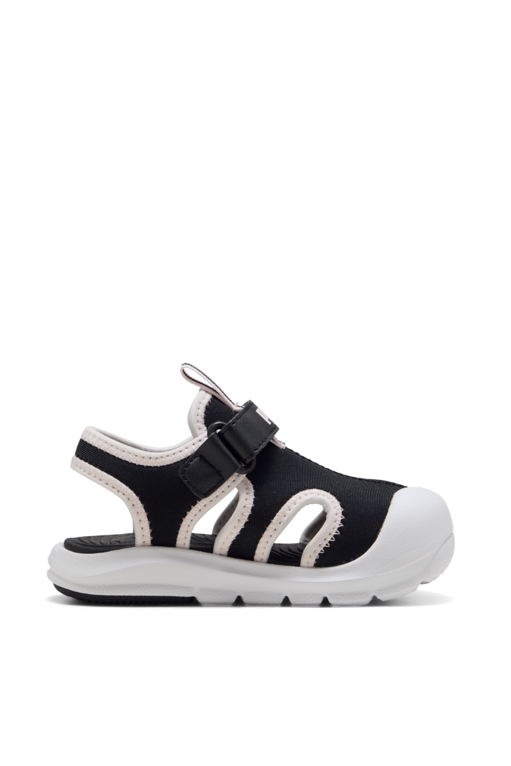 תמונה קידמית של סנדלים