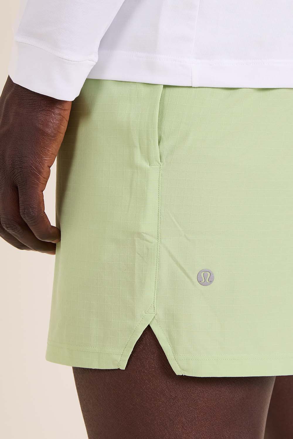 תמונת תקריב דוגמן של Run Crew Ripstop Lined Short 6