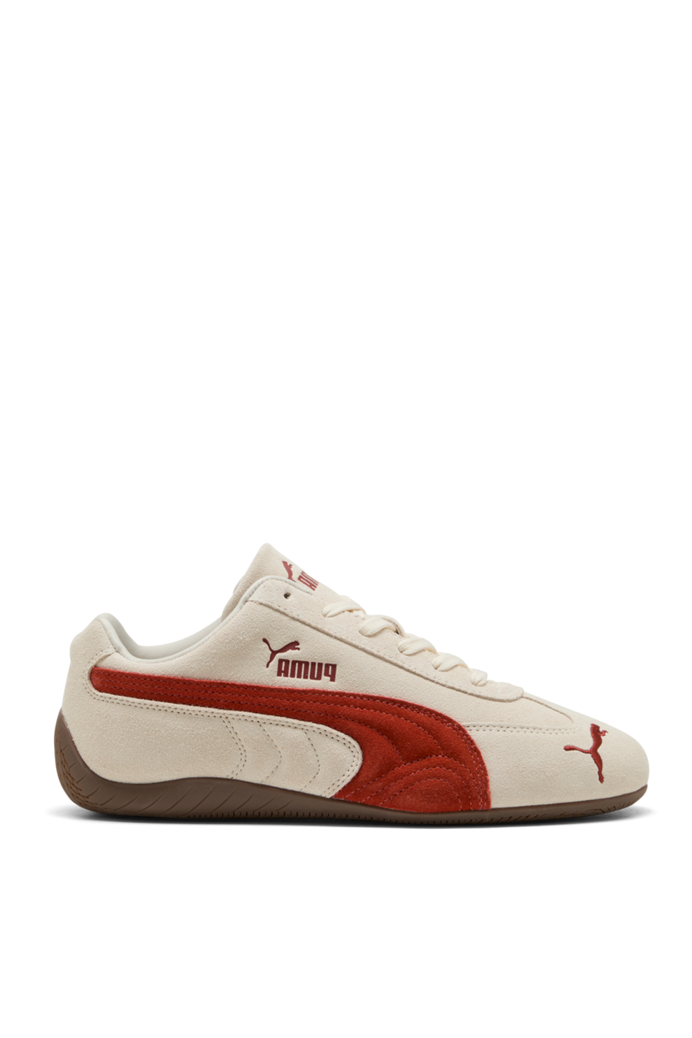 תמונה קידמית של נעלי סניקרס