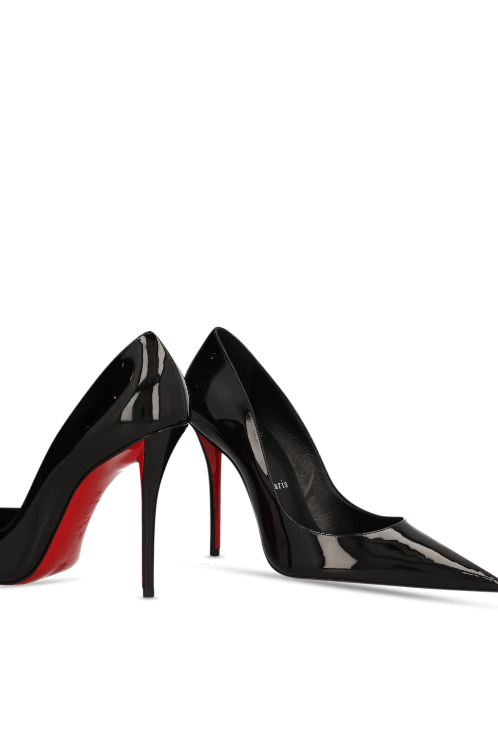 תמונת תקריב של נעלי עקב סטילטו