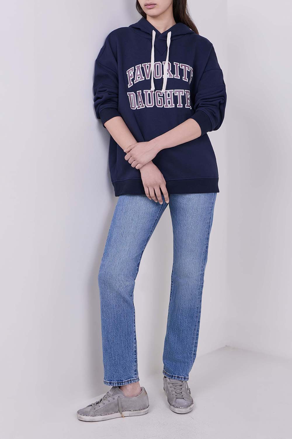 תמונת דוגמן קידמית של נעלי סניקרס סופר סטאר