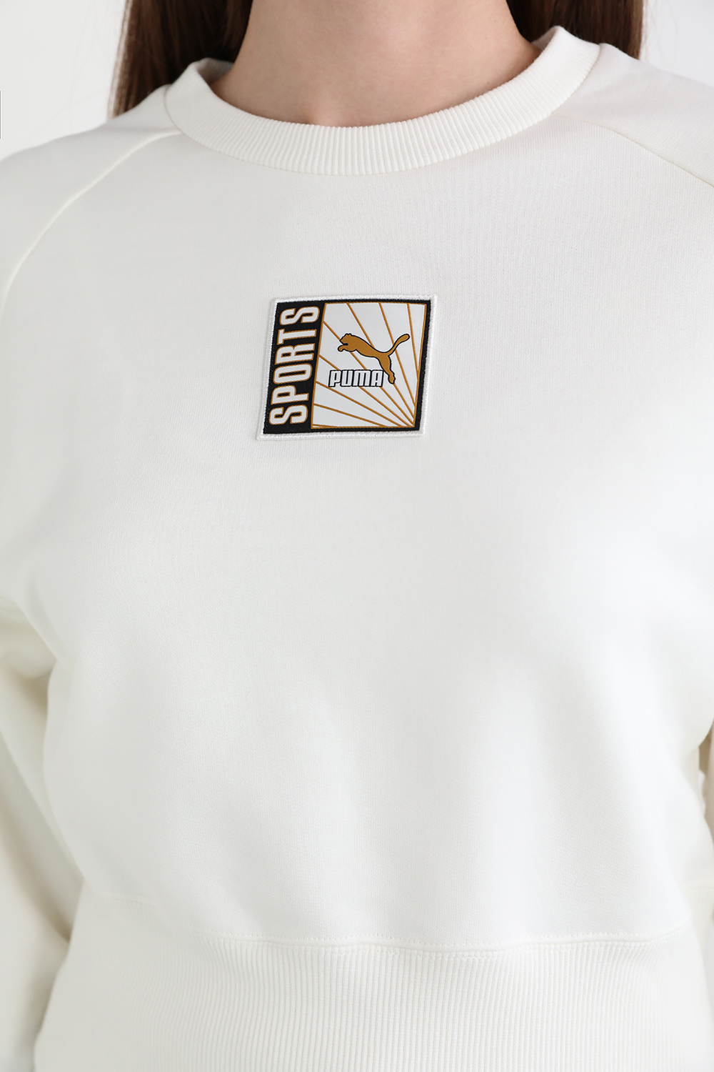 תמונת תקריב דוגמן של סווטשירט היסטורי טראק