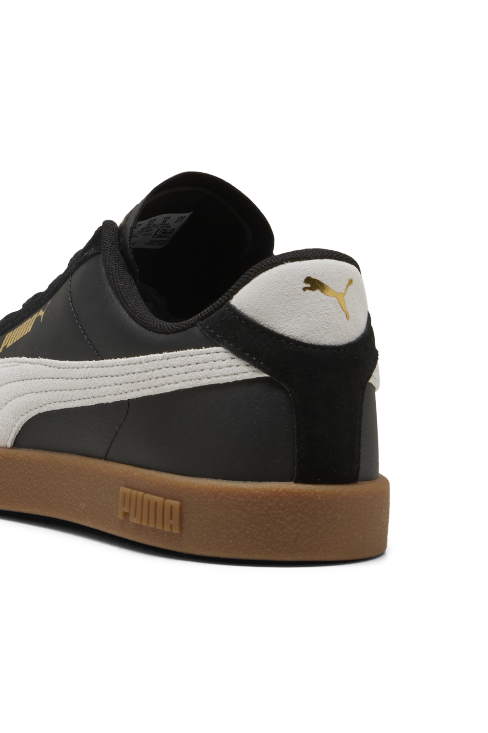 תמונת פנים של נעלי סניקרס