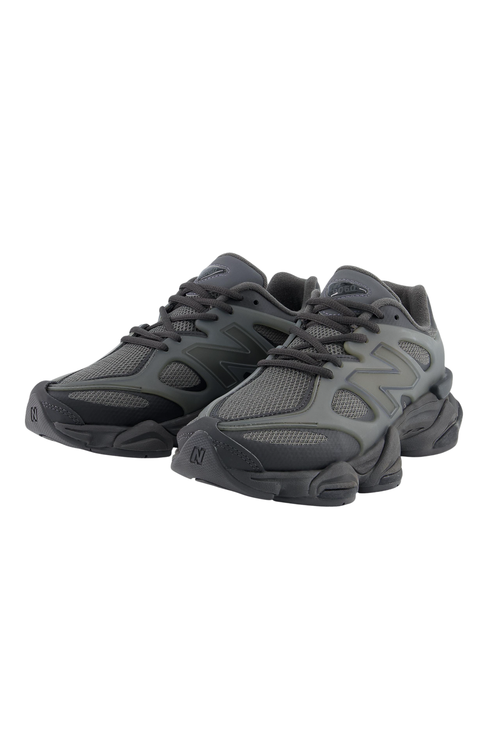 תמונת פנים של נעלי סניקרס 9060