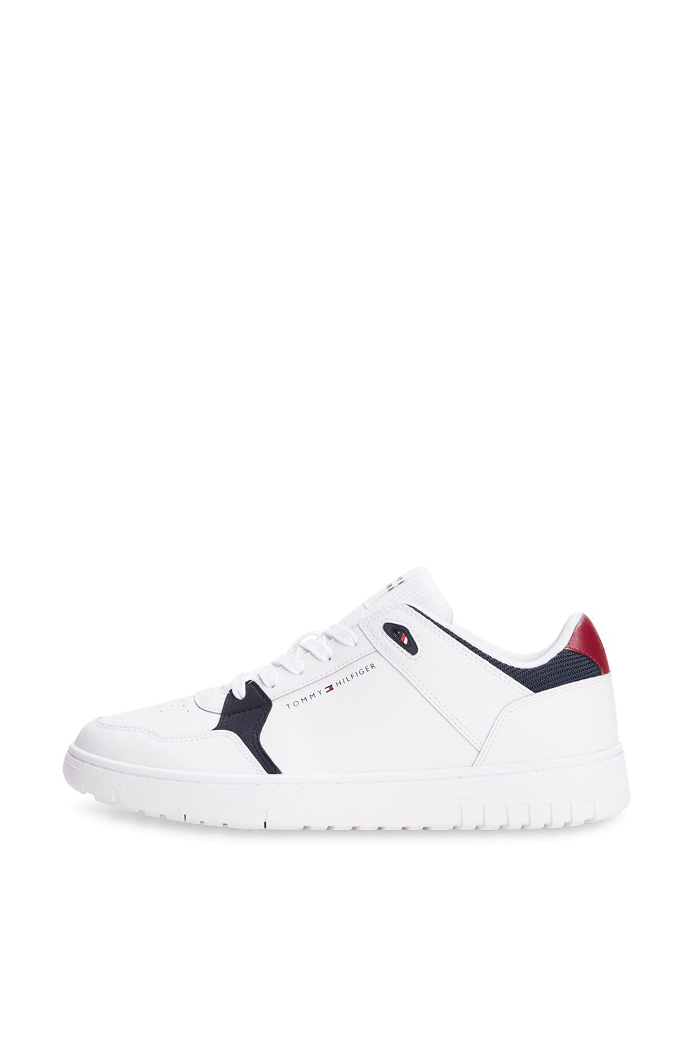 תמונה אחורית של נעלי סניקרס