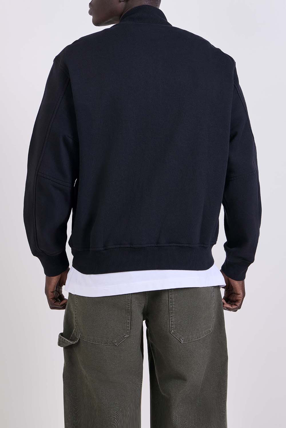 תמונת דוגמן אחורית של ז'קט