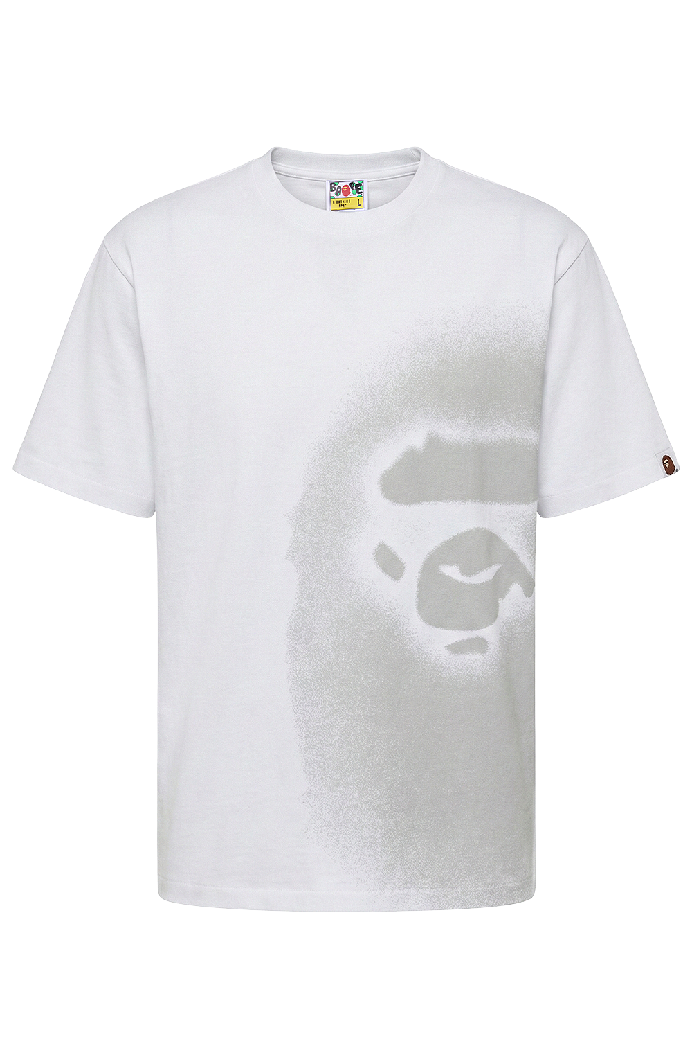 תמונה קידמית של חולצת טי בגזרה משוחררת