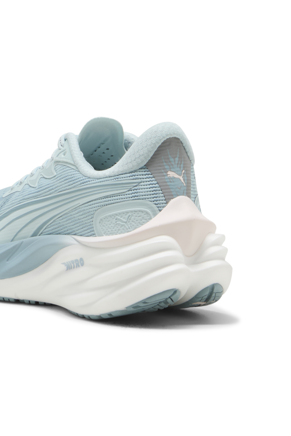 תמונת פנים של נעלי ריצה ולוסיטי ניטרו 4