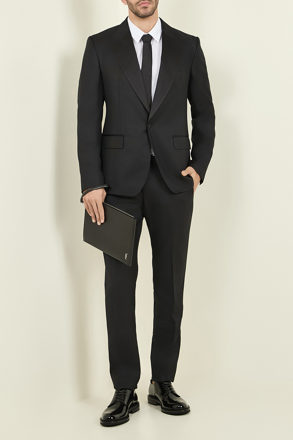 תמונת דוגמן קידמית של עניבת משי