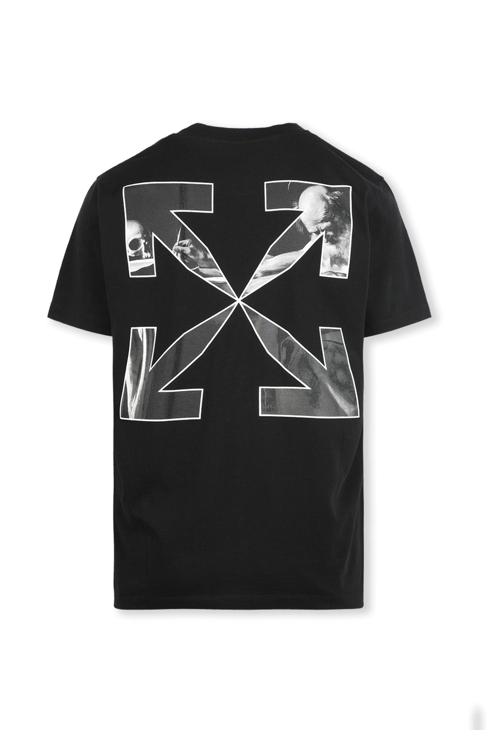 תמונת תקריב של חולצת לוגו חיצים בשחור