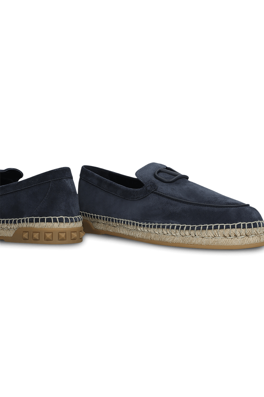 תמונת תקריב של נעלי אספדריל