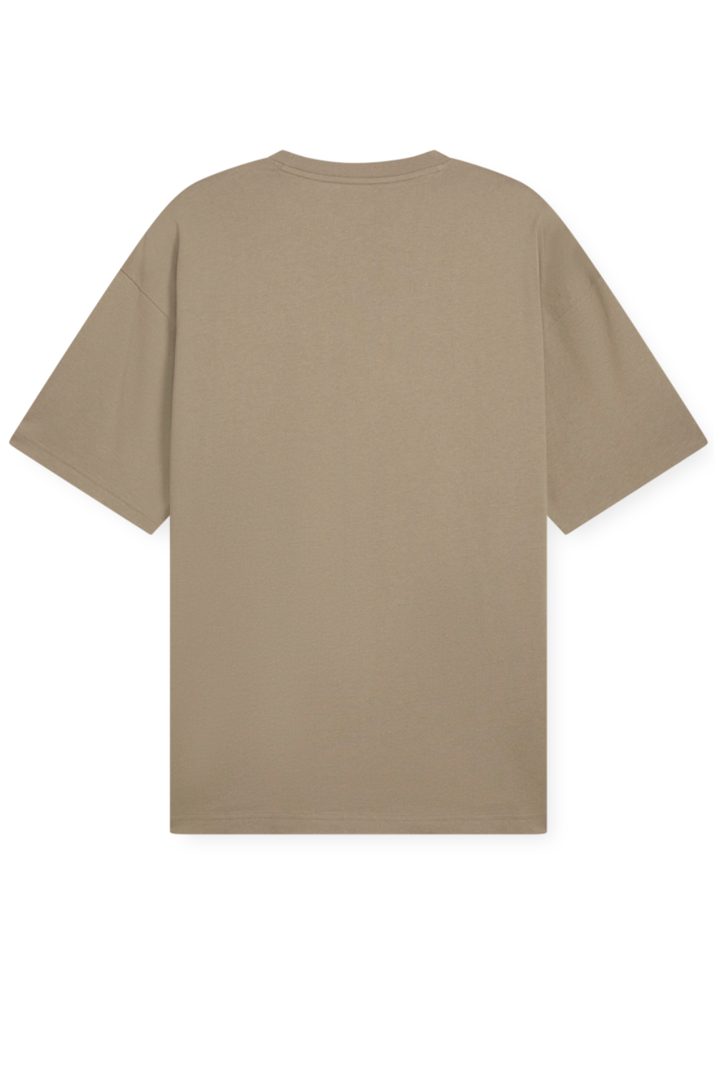 תמונה אחורית של חולצת טי אוברסייז