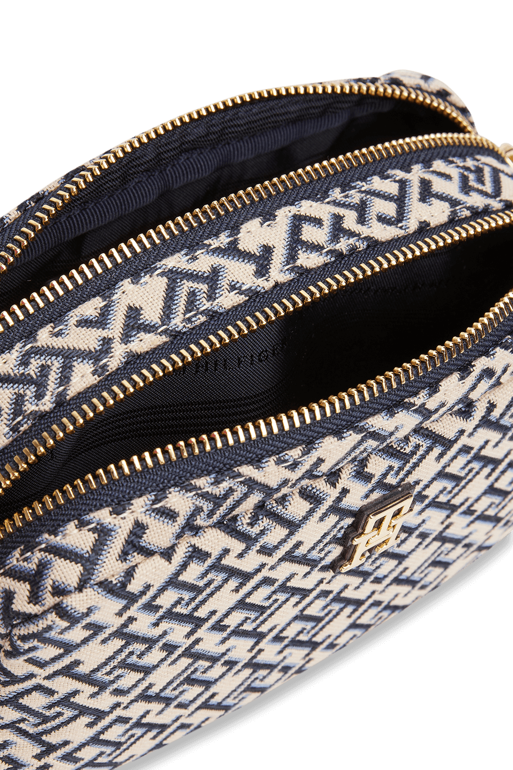 תמונת פנים של תיק