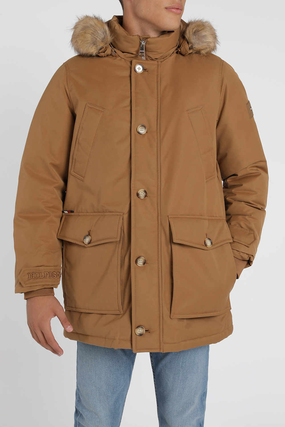 תמונת דוגמן קידמית של מעיל פארקה