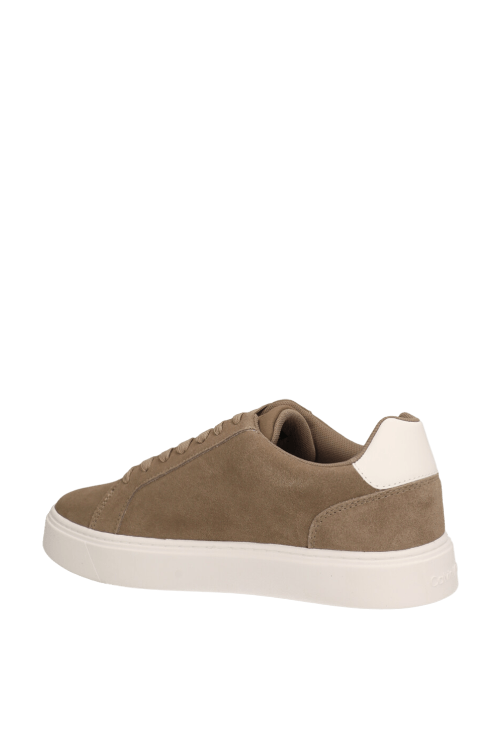 תמונה אחורית של נעלי סניקרס זמש