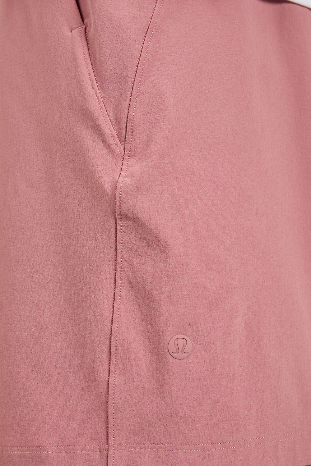 תמונת תקריב דוגמן של Balancer Woven Relaxed-Fit Short 7