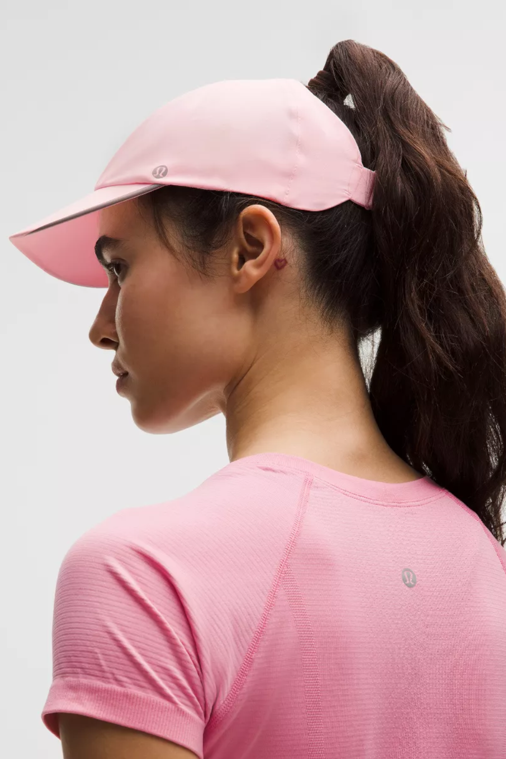 תמונה אחורית של Fast and Free Ponytail Running Hat