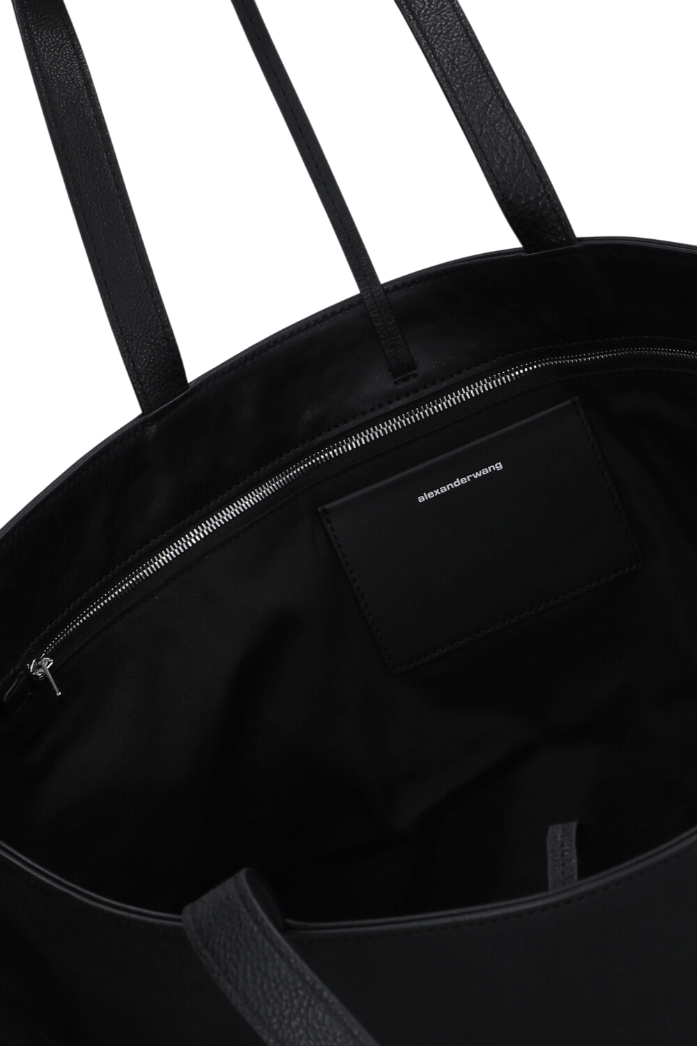 תמונת פנים של תיק נסיעה פאנץ'