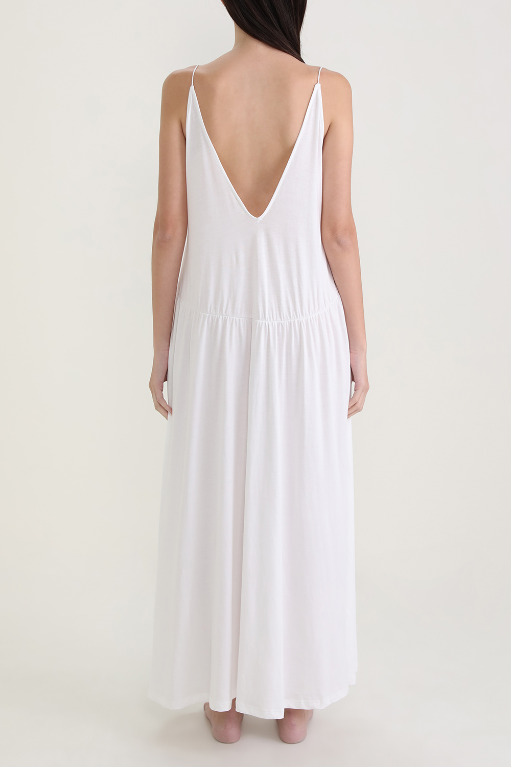 תמונת דוגמן אחורית של שמלת מידי אלייה מכותנה