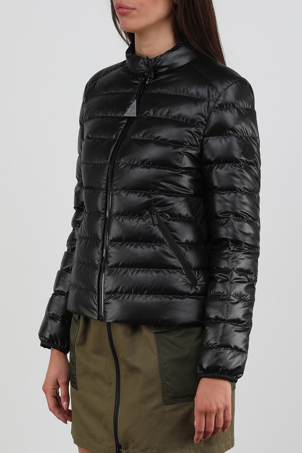 תמונת דוגמן קידמית של מעיל פוך לרמור