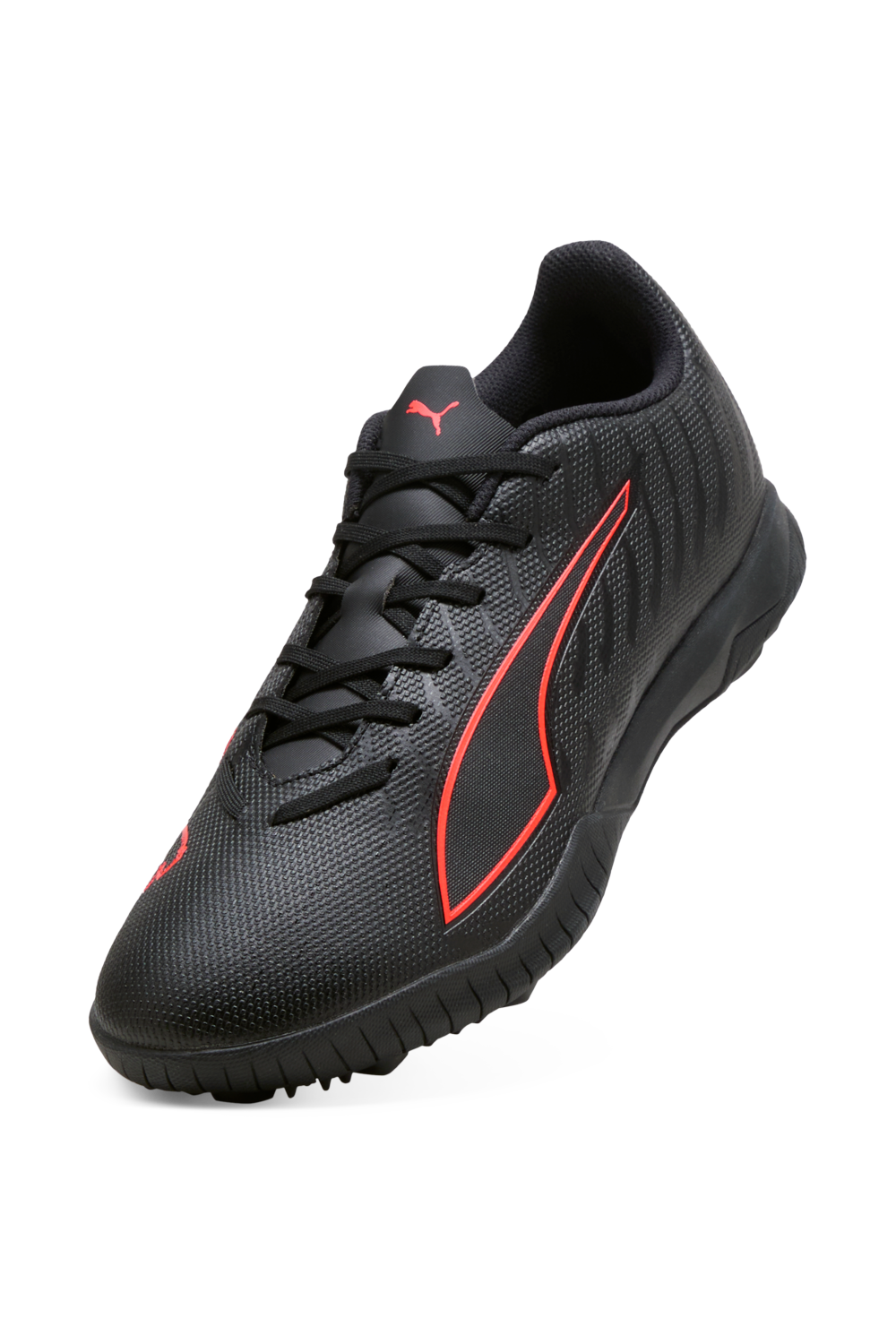 תמונת פנים של נעלי סניקרס