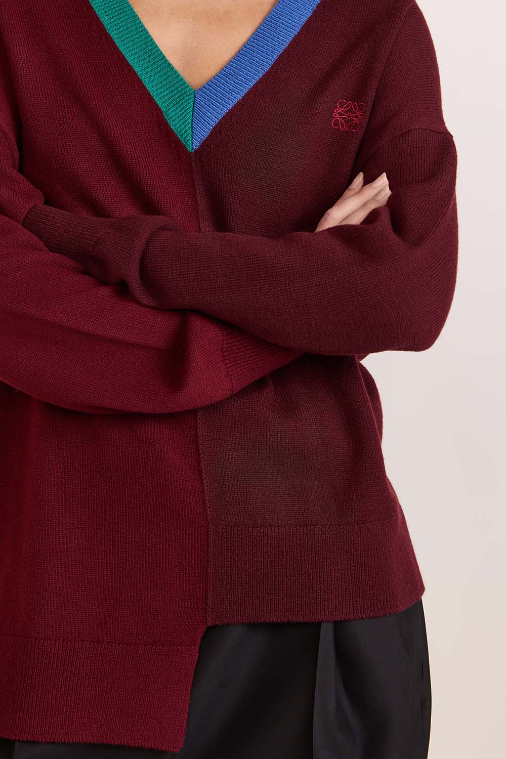 תמונת תקריב דוגמן של סריג א-סימטרי