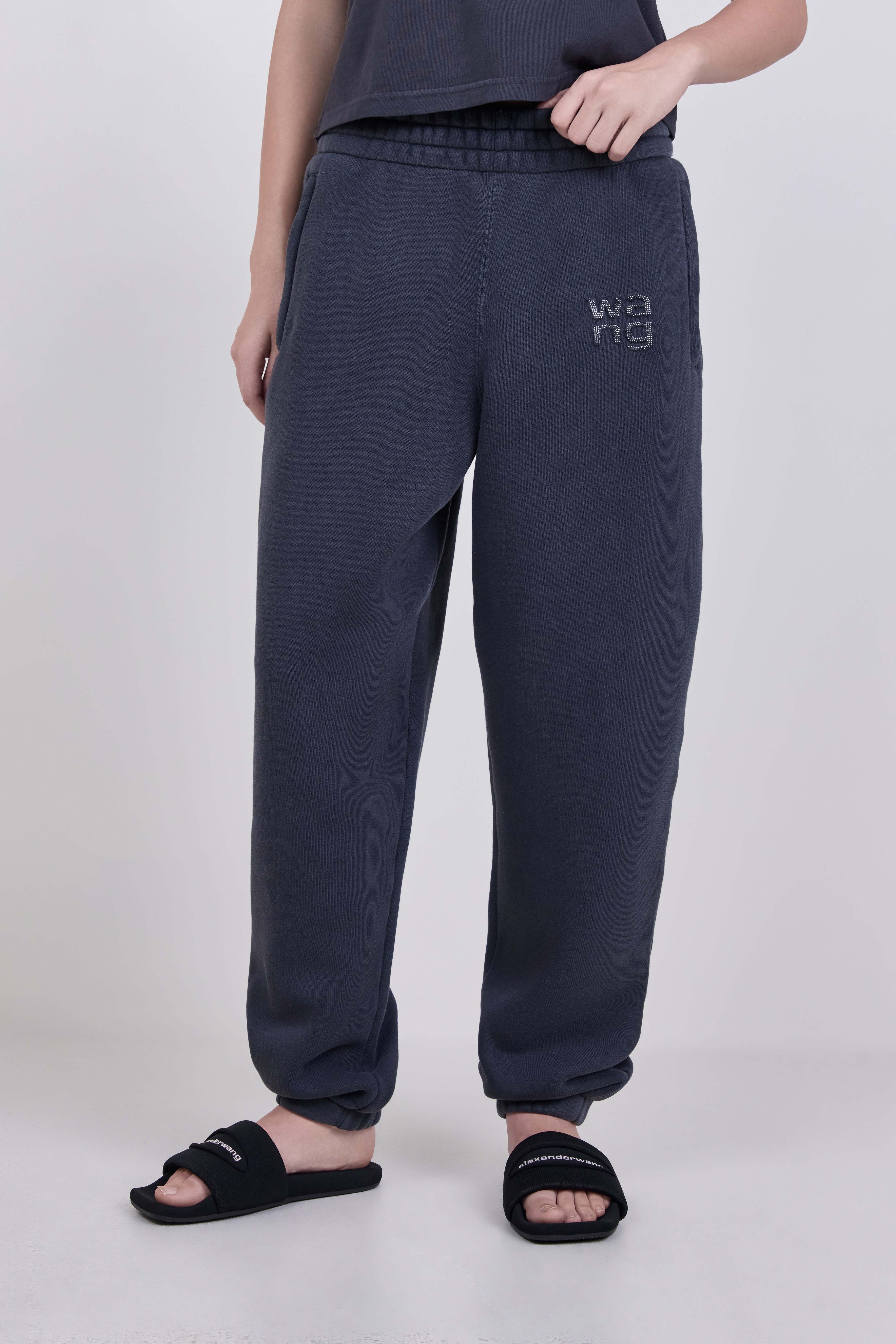 תמונת דוגמן קידמית של מכנסי ג'וגר