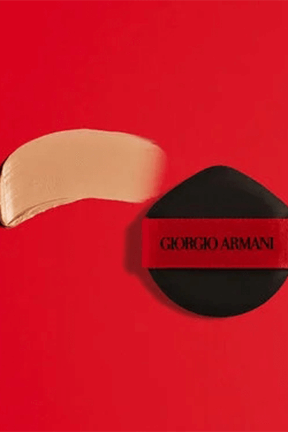 תמונת פנים של מייק אפ באלם POWER FABRIC להענקת כיסוי גבוה