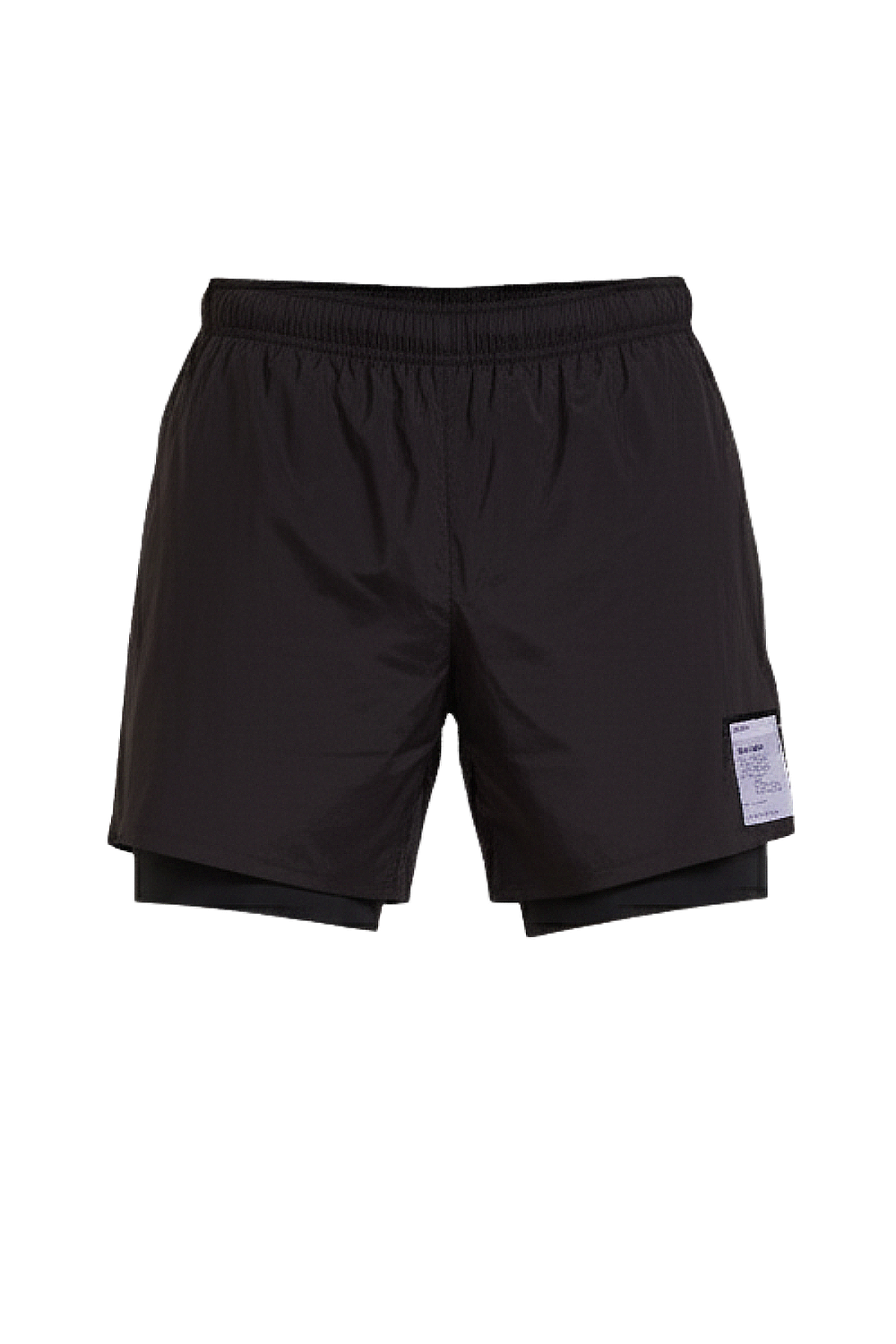 תמונה קידמית של מכנסי ריצה קצרים בשילוב טייץ טק-סילק