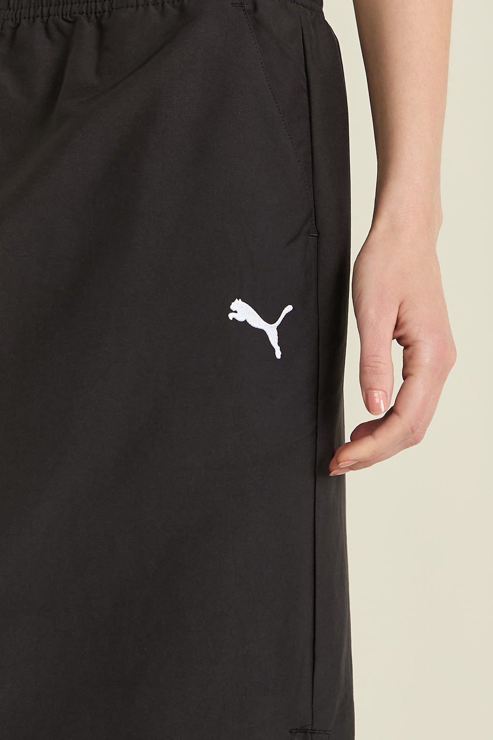 תמונת תקריב דוגמן של חצאית מידי