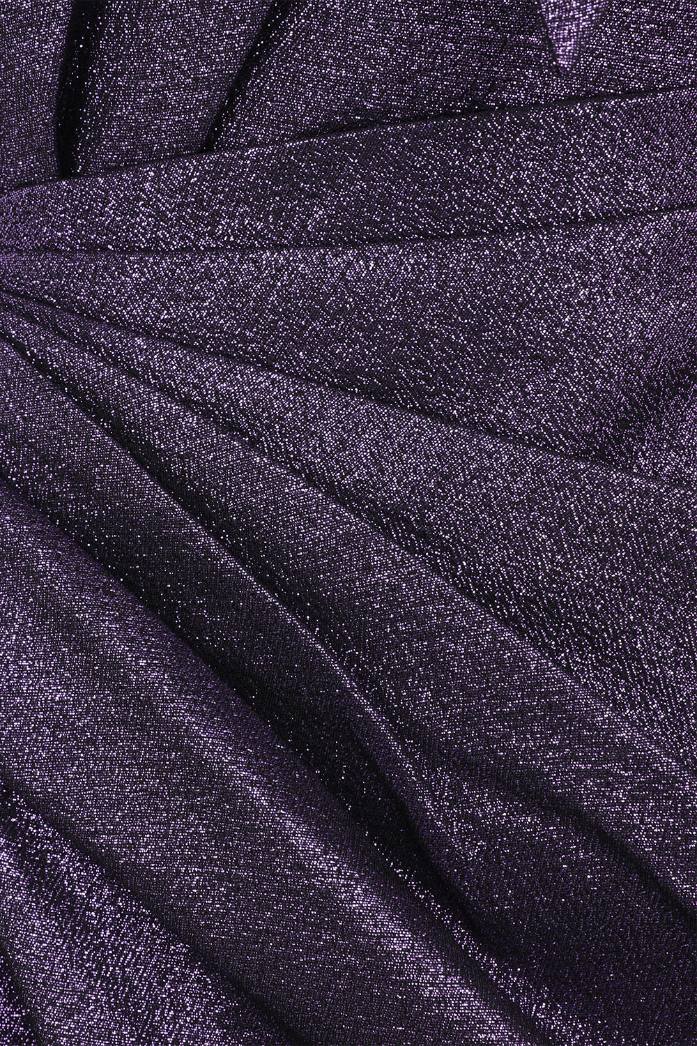 תמונה אחורית של שמלת מיני בריט מבריקה