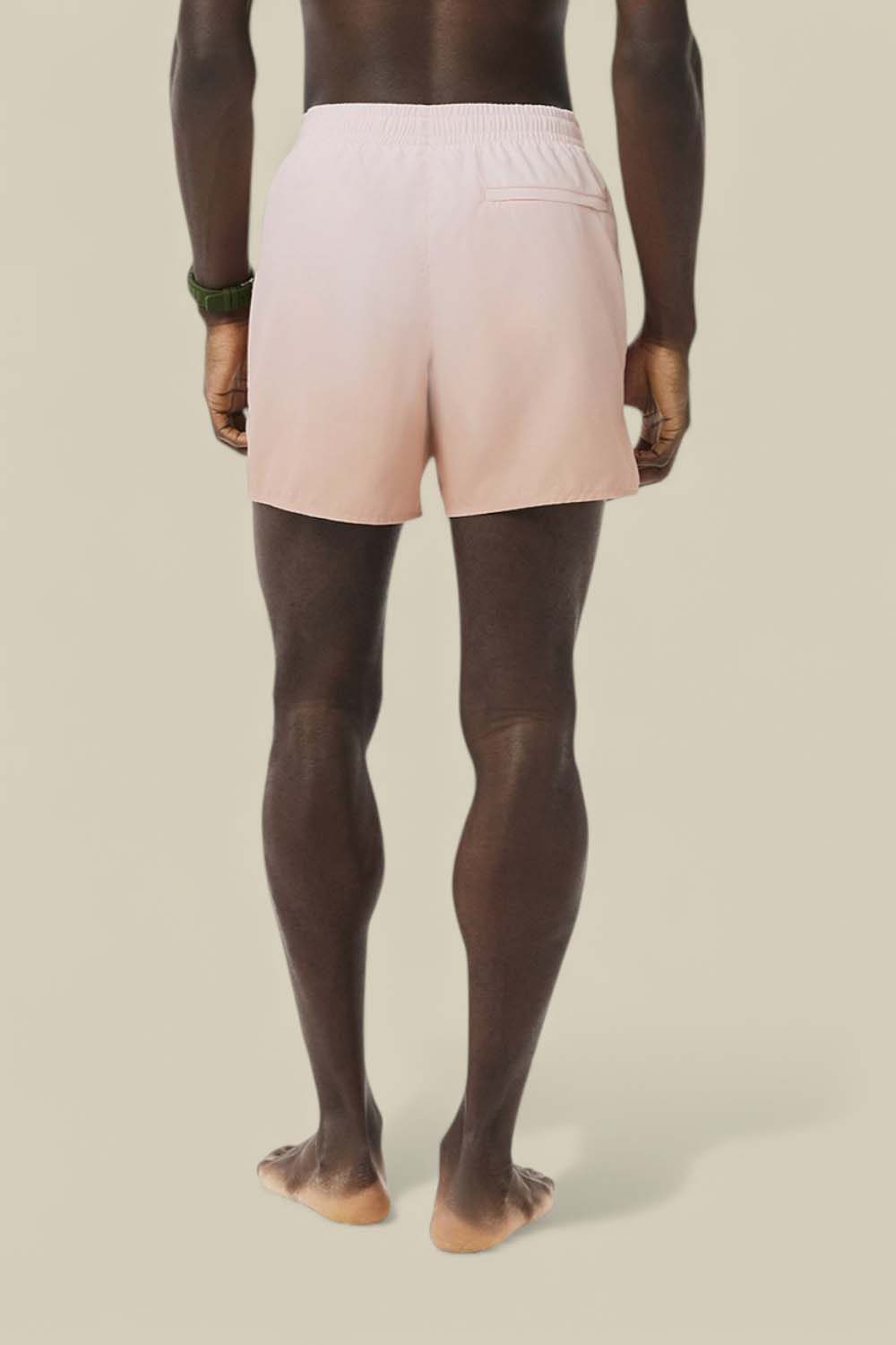 תמונת דוגמן אחורית של מכנסי בגד ים