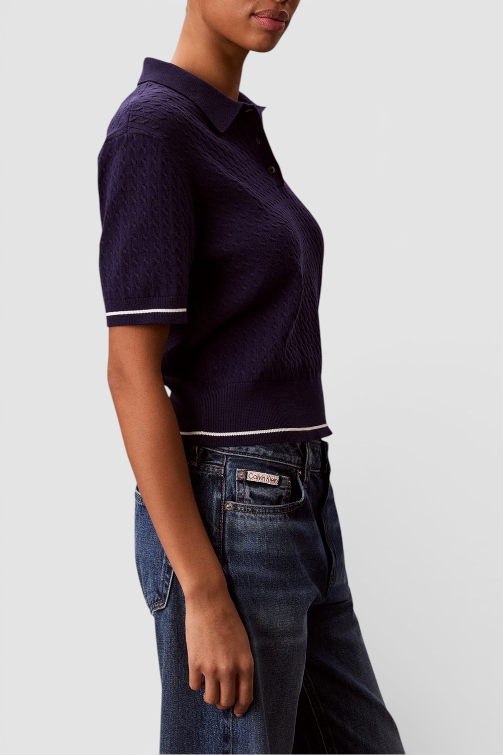 תמונת דוגמן קידמית של חולצת פולו